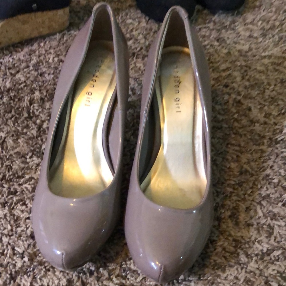 Madden girl mushroom colored 3” heels